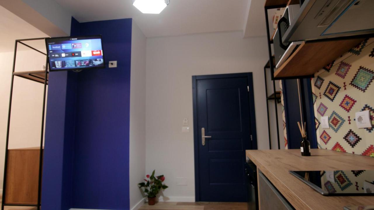 Koni'S Studio Apartments Tirana Exterior foto
