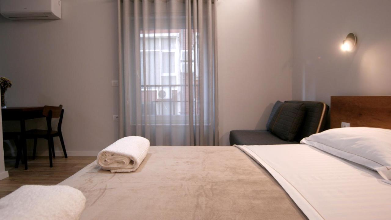 Koni'S Studio Apartments Tirana Exterior foto
